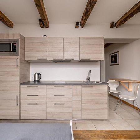 Trendy Top-Floor Stay In Heart Of Riga, Near Bars & Culture Exterior photo