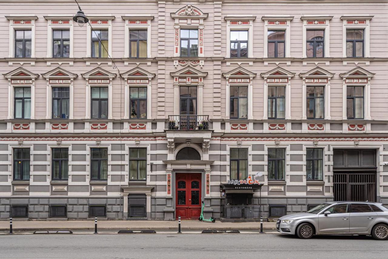 Trendy Top-Floor Stay In Heart Of Riga, Near Bars & Culture Exterior photo