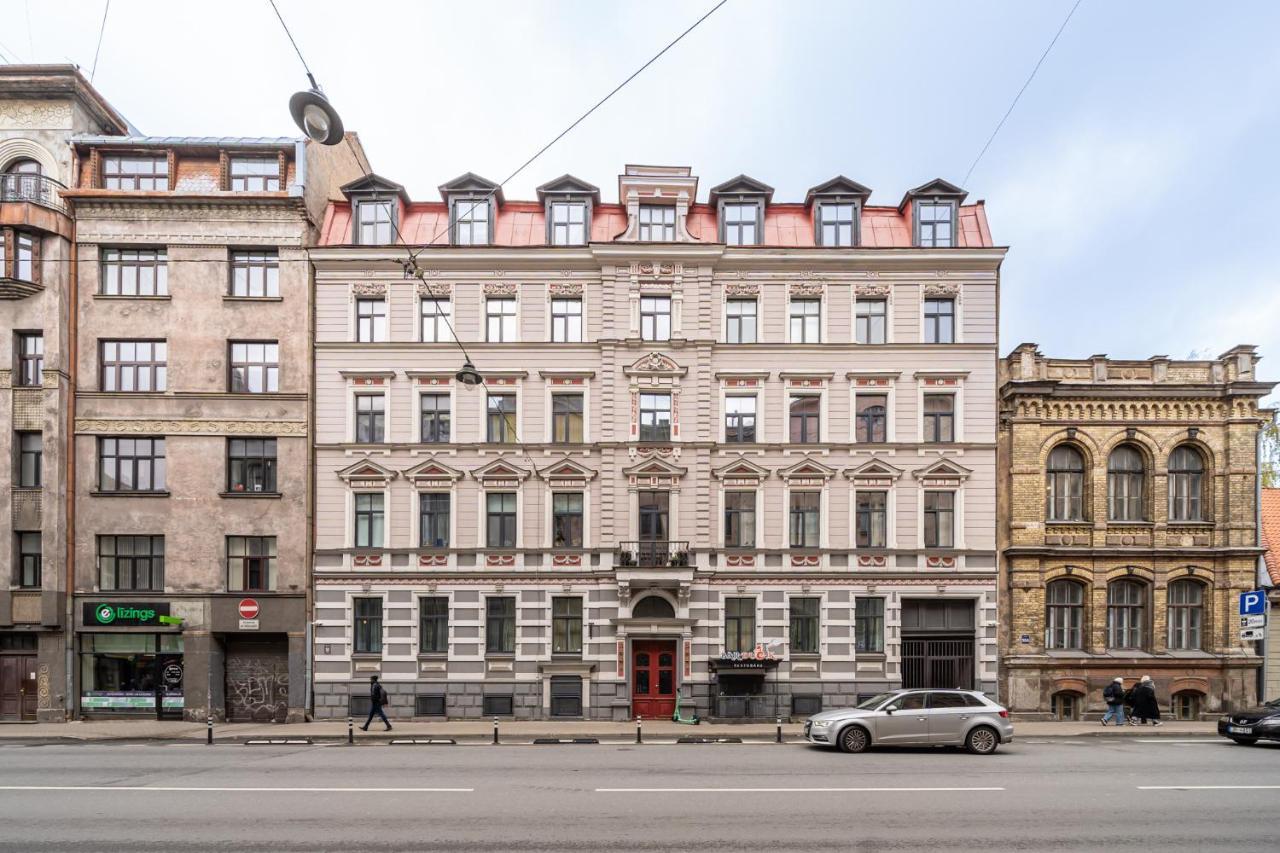 Trendy Top-Floor Stay In Heart Of Riga, Near Bars & Culture Exterior photo